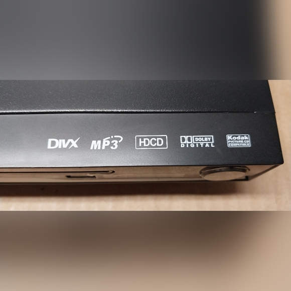 DVD-797 Player DIVX MP3 HDCD Mpeg4 SVCD VCD CD CD-RW PICTURE-CD Dolby Digital - Picture 10 of 17